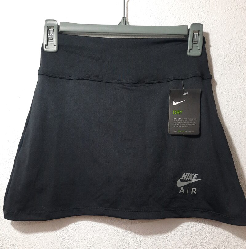 Pollera con Calza Negra