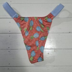 Bombis En V Amarillo Estampada